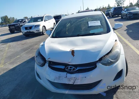 2013 Hyundai Elantra Gls/Limited z USA, uszkodzony, nr VIN 5NPDH4AEODH191696